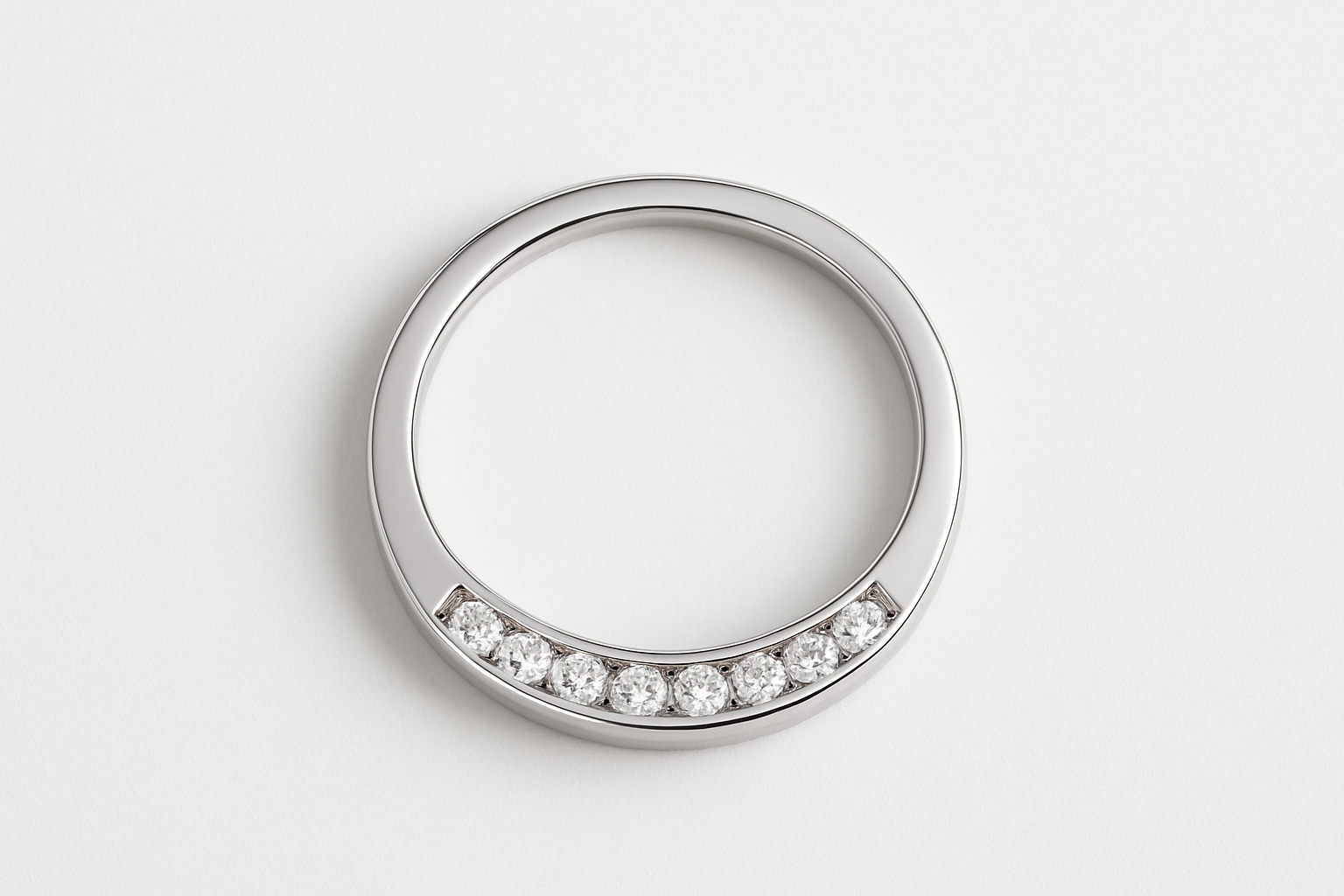 Ring laying flat