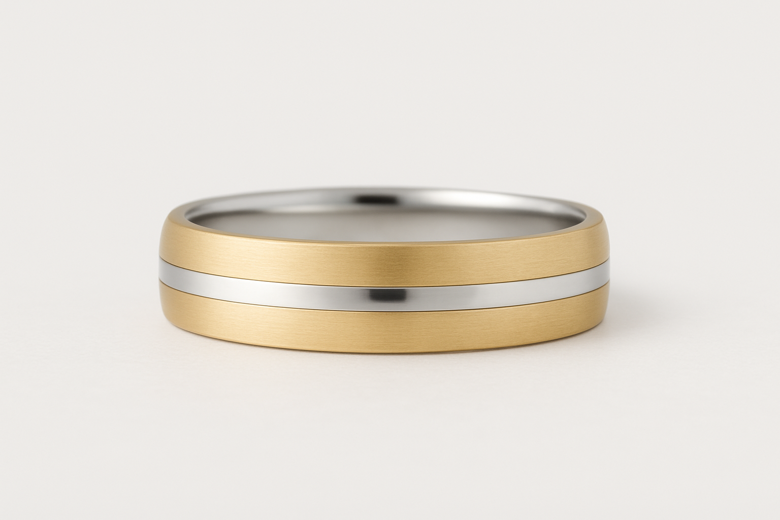Ring lying flat